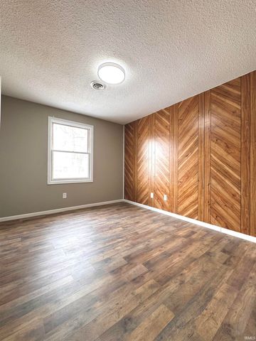 7231 Treverton Drive, Fort Wayne, IN 46816