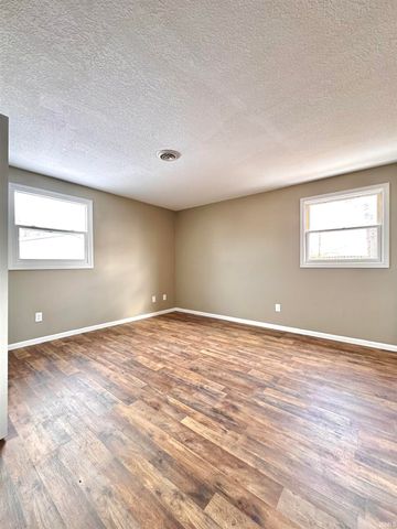 7231 Treverton Drive, Fort Wayne, IN 46816