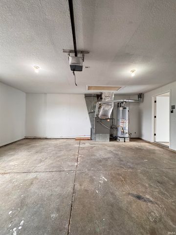 7231 Treverton Drive, Fort Wayne, IN 46816