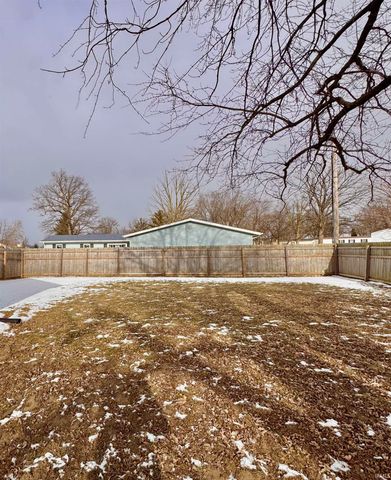 7231 Treverton Drive, Fort Wayne, IN 46816