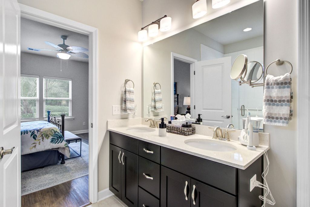 Image 17 of property listing at 1539 Thin Pine Drive, Johns Island, SC 29455