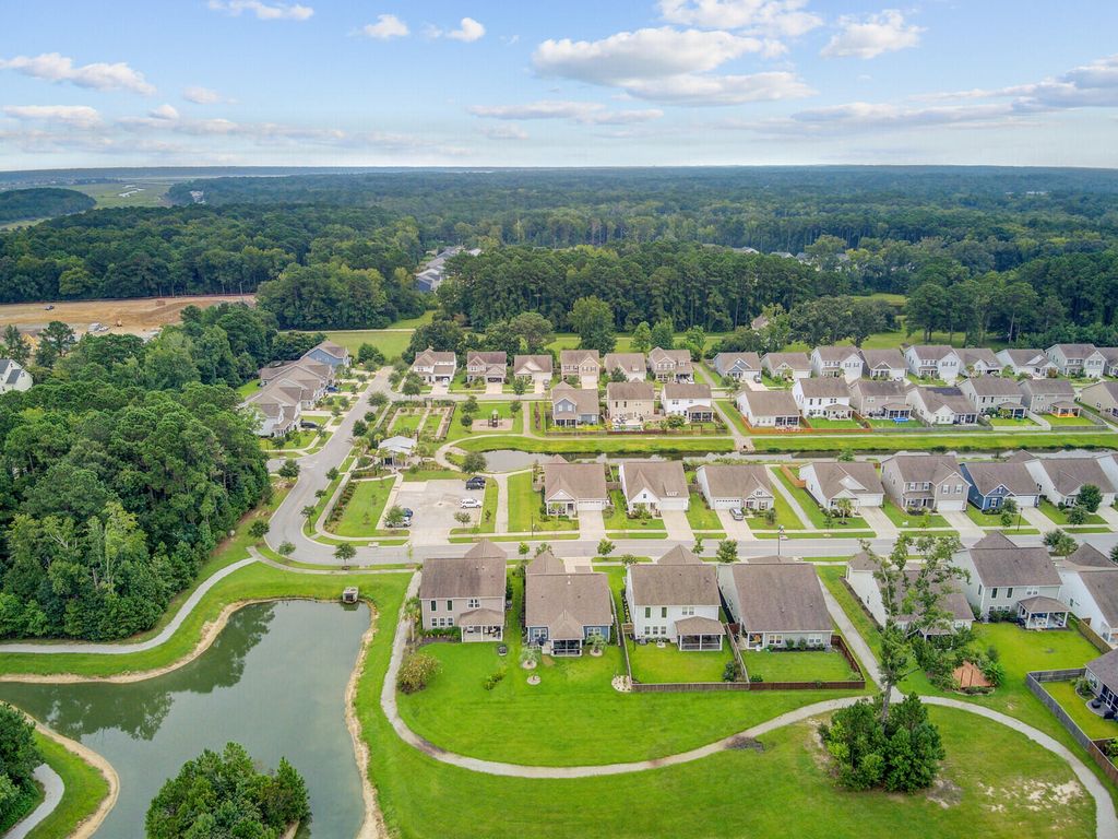 Image 35 of property listing at 1539 Thin Pine Drive, Johns Island, SC 29455