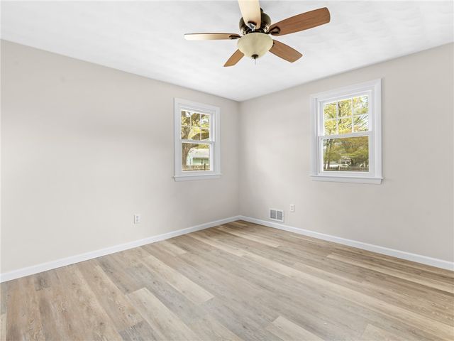 4 Ellsworth Street, Warwick, RI 02886