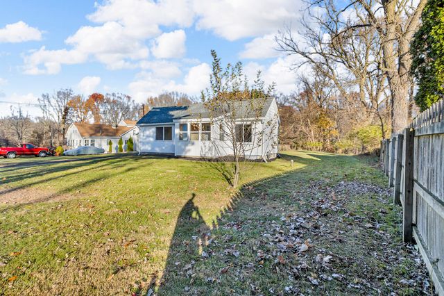 323 Sycamore Street, Jackson, MI 49202