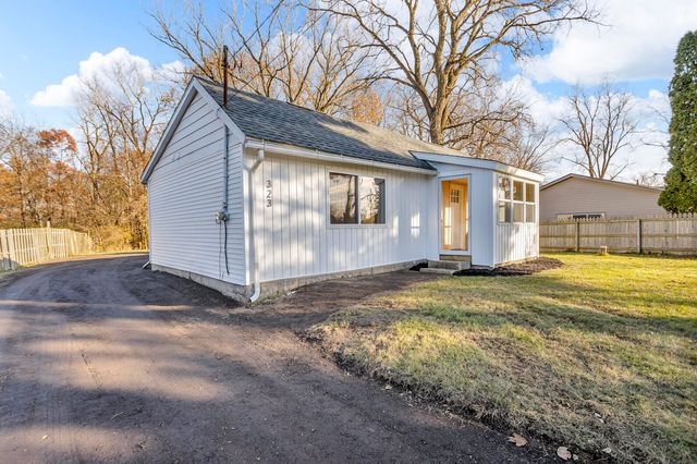 323 Sycamore Street, Jackson, MI 49202