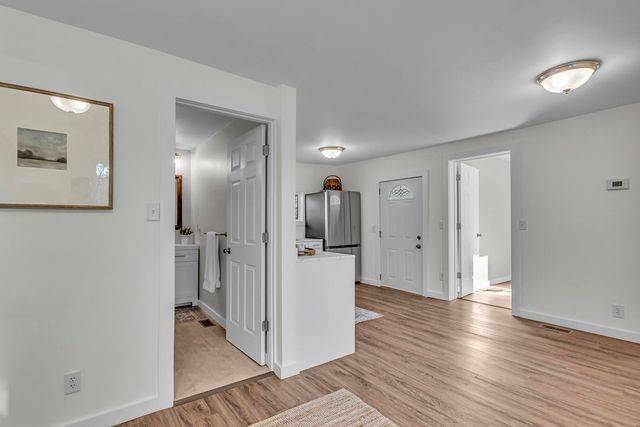 323 Sycamore Street, Jackson, MI 49202