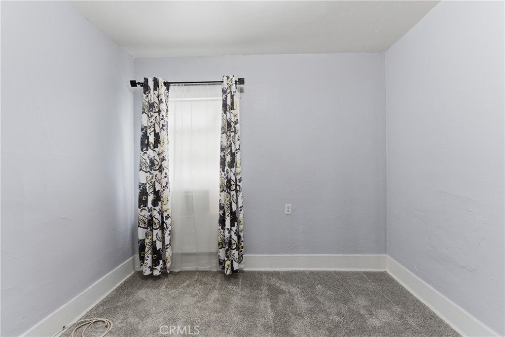 Image 18 of property listing at 1107 Mahanna, Long Beach, CA 90813