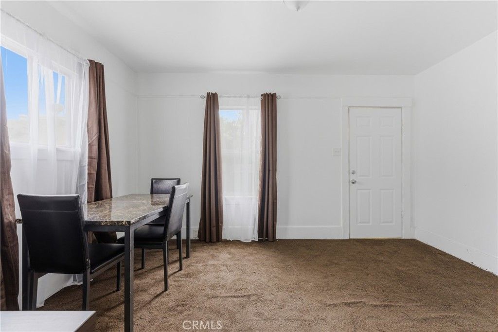 Image 25 of property listing at 1107 Mahanna, Long Beach, CA 90813