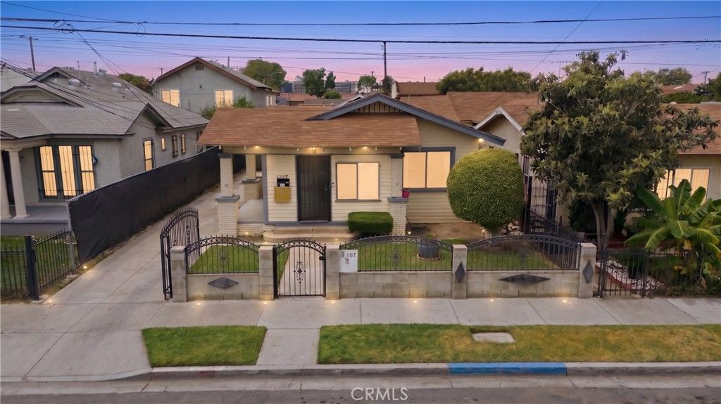 Image 41 of property listing at 1107 Mahanna, Long Beach, CA 90813