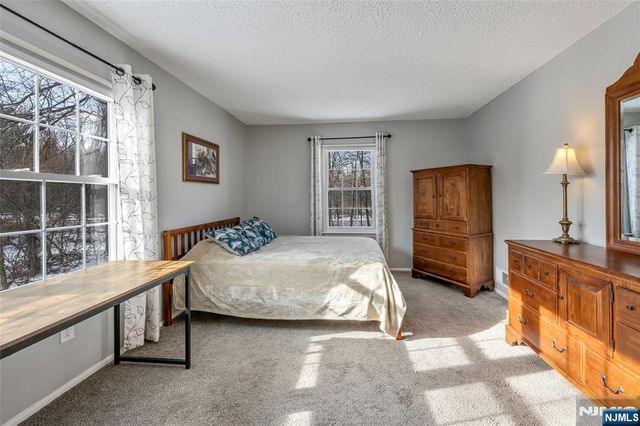 430 Poets Way 430, Mahwah, NJ 07430