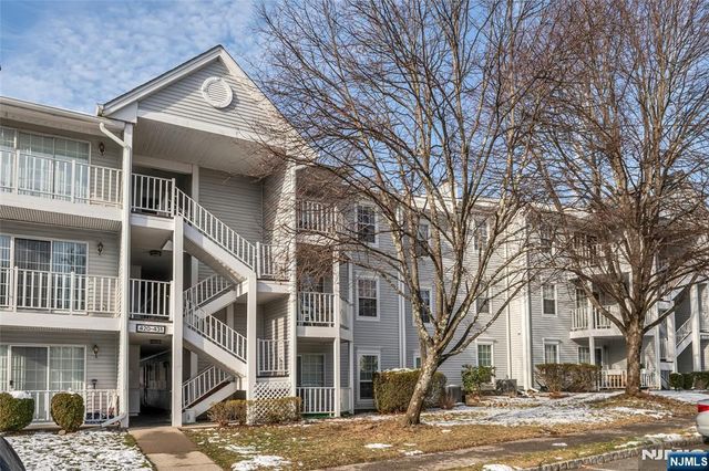 430 Poets Way 430, Mahwah, NJ 07430