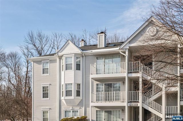 430 Poets Way 430, Mahwah, NJ 07430