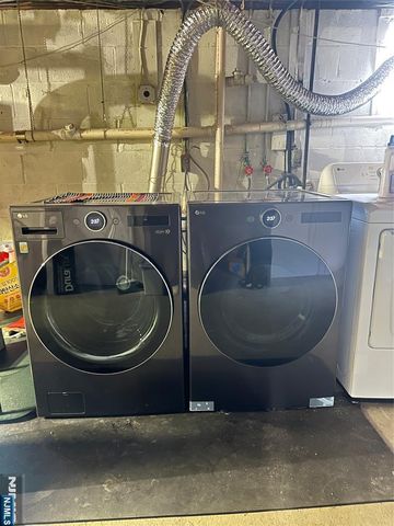 122 Dean Drive 1, Tenafly, NJ 07670