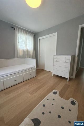 122 Dean Drive 1, Tenafly, NJ 07670