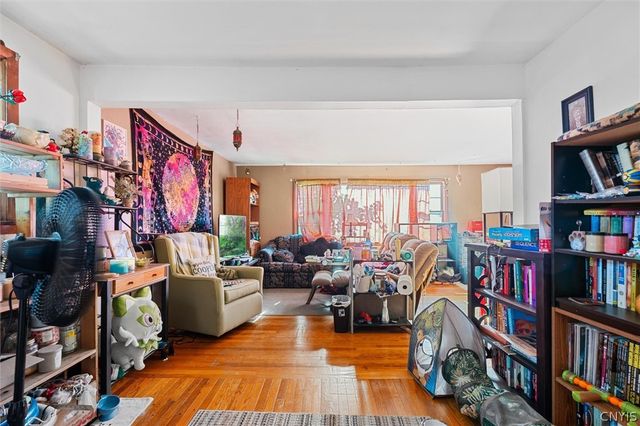 145 South Collingwood Avenue, Syracuse, NY 13206