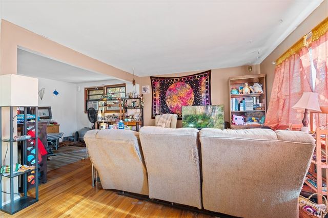 145 South Collingwood Avenue, Syracuse, NY 13206