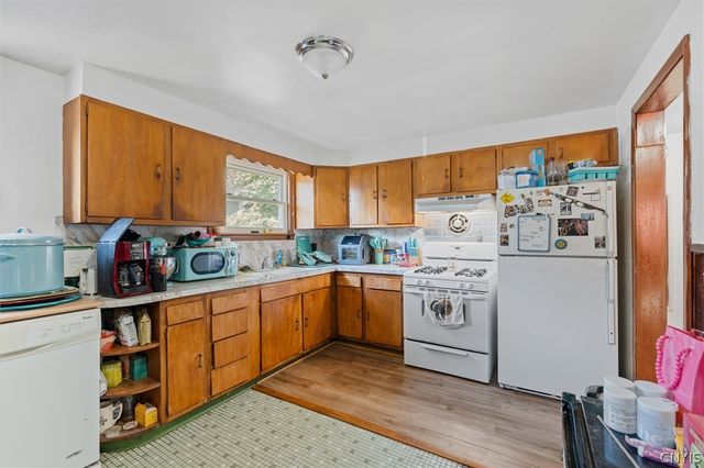 145 South Collingwood Avenue, Syracuse, NY 13206