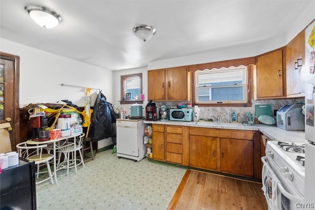 145 South Collingwood Avenue, Syracuse, NY 13206