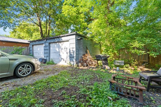 145 South Collingwood Avenue, Syracuse, NY 13206
