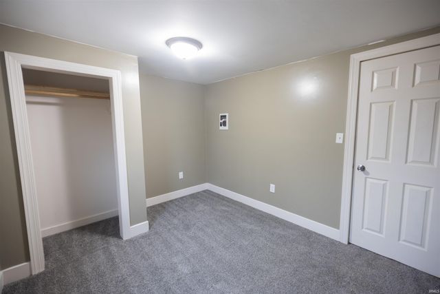 620 S Gharkey Street, Muncie, IN 47305