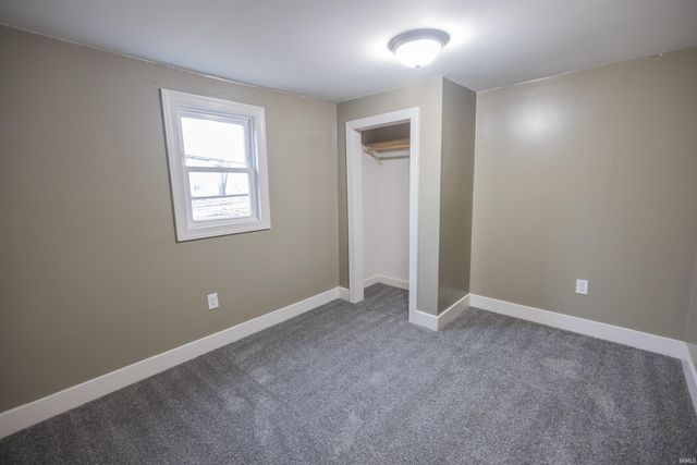 620 S Gharkey Street, Muncie, IN 47305