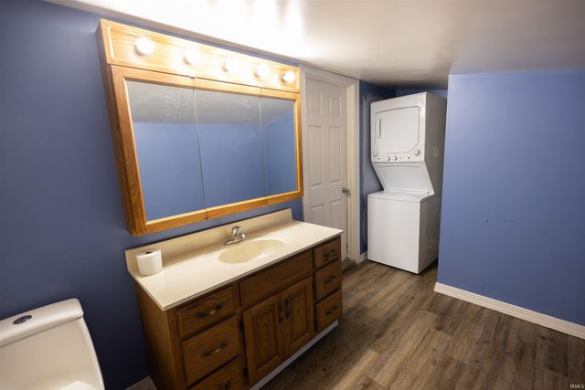 620 S Gharkey Street, Muncie, IN 47305