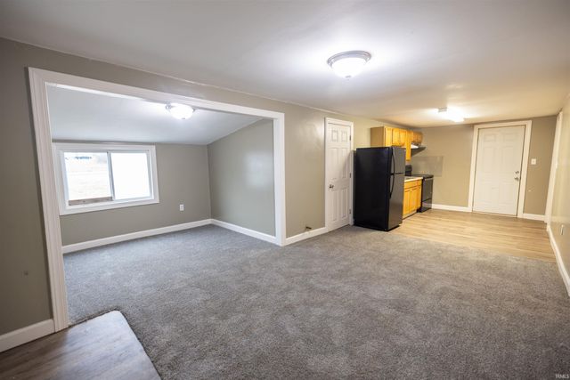 620 S Gharkey Street, Muncie, IN 47305