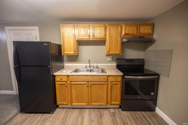 620 S Gharkey Street, Muncie, IN 47305