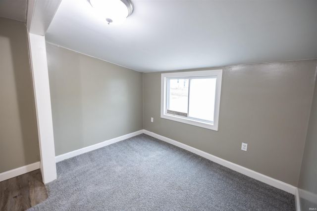 620 S Gharkey Street, Muncie, IN 47305