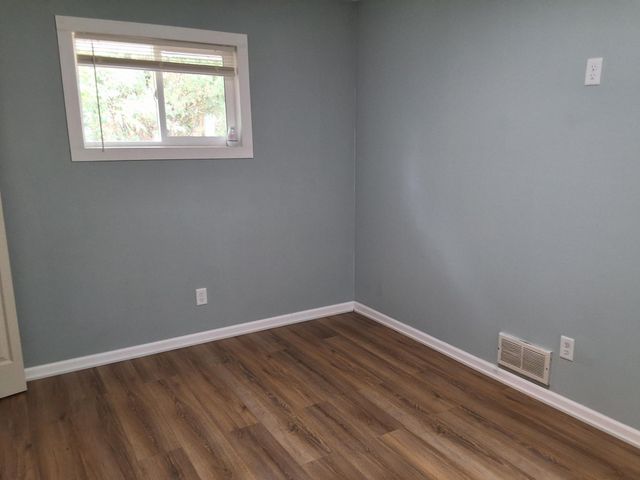 5637 Emerson Avenue N, Brooklyn Center, MN 55430