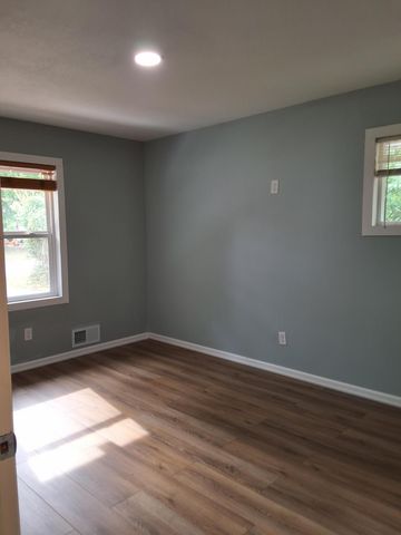 5637 Emerson Avenue N, Brooklyn Center, MN 55430