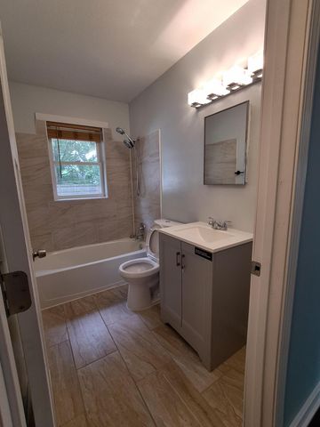 5637 Emerson Avenue N, Brooklyn Center, MN 55430