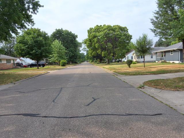 5637 Emerson Avenue N, Brooklyn Center, MN 55430