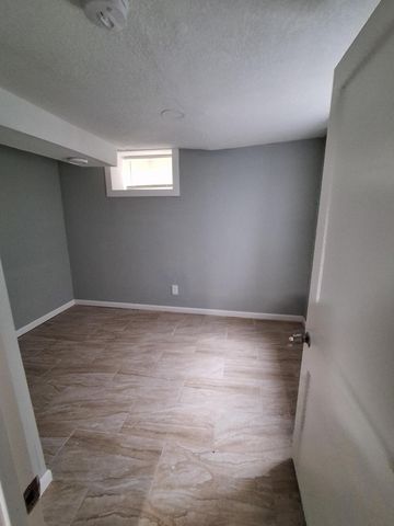 5637 Emerson Avenue N, Brooklyn Center, MN 55430