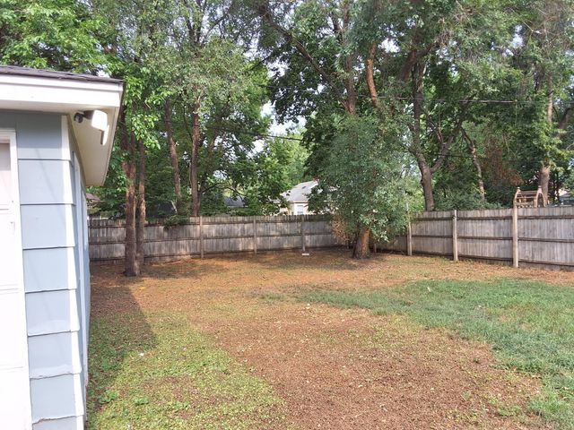 5637 Emerson Avenue N, Brooklyn Center, MN 55430