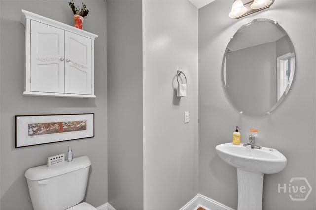 143 Waverly Way, Savannah, GA 31407