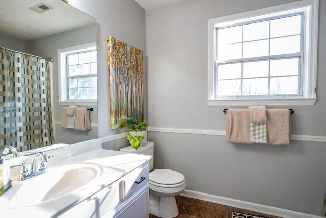 49 W Pine Drive, Ringgold, GA 30736