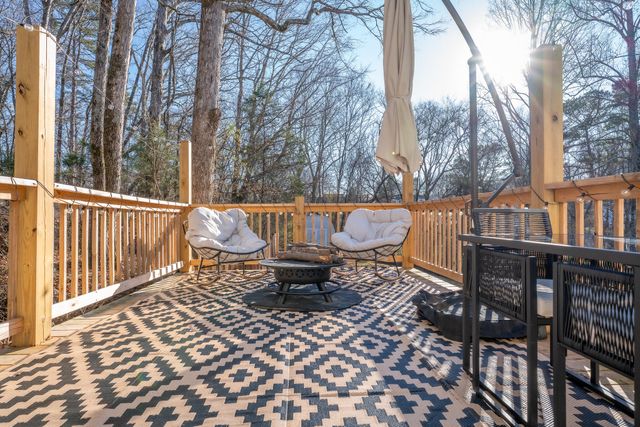 49 W Pine Drive, Ringgold, GA 30736