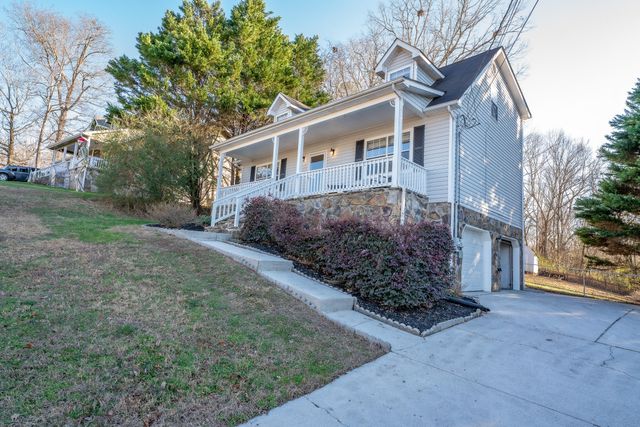 49 W Pine Drive, Ringgold, GA 30736