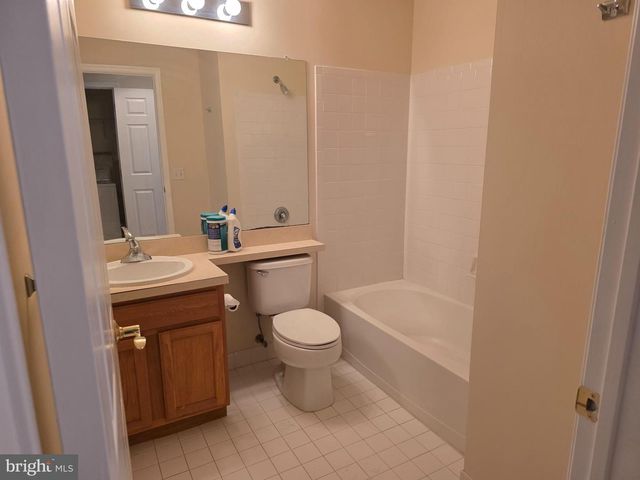 317 HARBOUR BLVD, Cinnaminson, NJ 08077