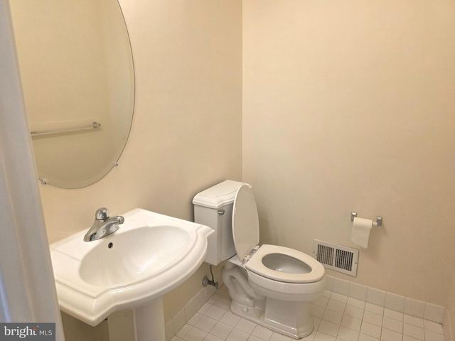 317 HARBOUR BLVD, Cinnaminson, NJ 08077