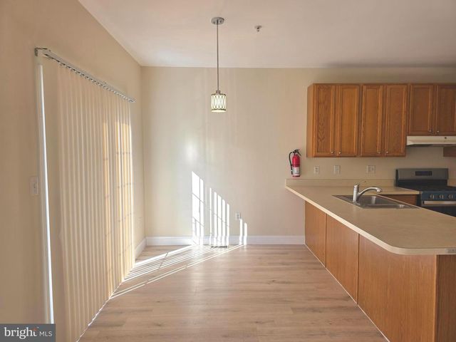 317 HARBOUR BLVD, Cinnaminson, NJ 08077