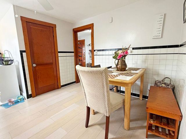 75-77 Dale St 77, Waltham, MA 02451