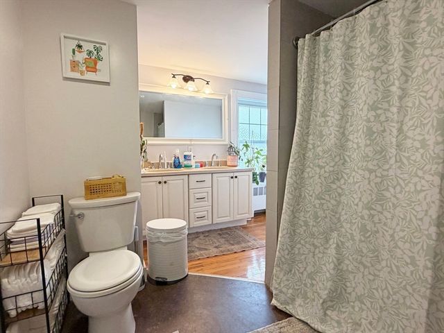75-77 Dale St 77, Waltham, MA 02451
