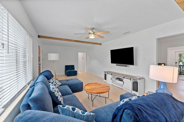 802 W CORAL STREET, Tampa, FL 33602