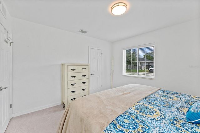 802 W CORAL STREET, Tampa, FL 33602