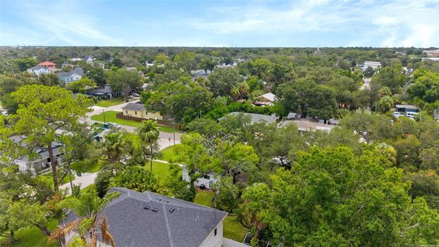 802 W CORAL STREET, Tampa, FL 33602