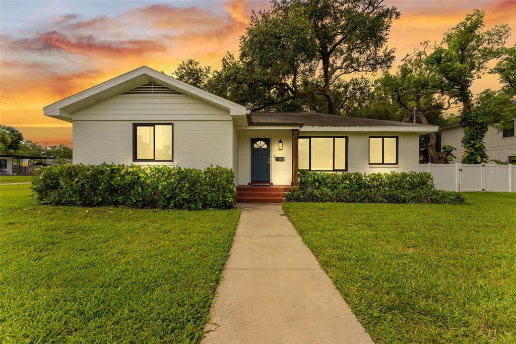 802 W CORAL STREET, Tampa, FL 33602