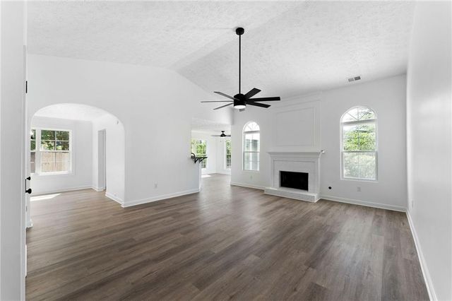 20 Mallet Pointe NE, Cartersville, GA 30121