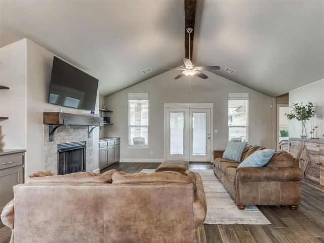 8216 NW 152nd Terrace, Edmond, OK 73013